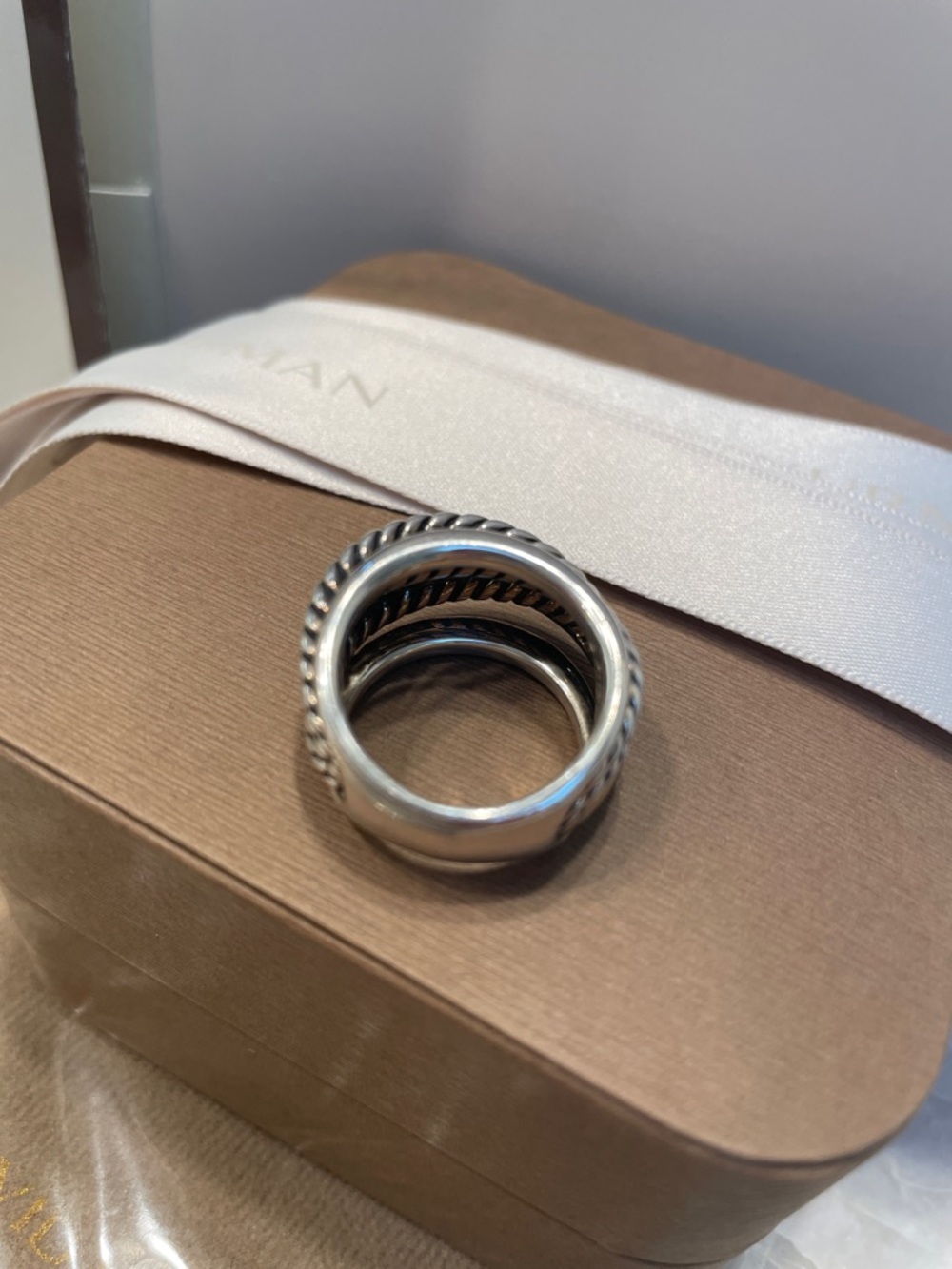 David Yurman CROSSOVER RING
Sterling Silver with 14K Yellow Gold, 14.7mm - Picture 5 of 9